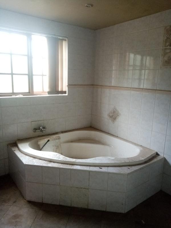 3 Bedroom Property for Sale in Raslouw Gauteng