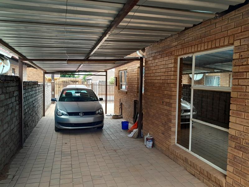 3 Bedroom Property for Sale in Soshanguve Gauteng