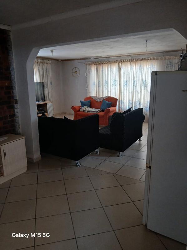 3 Bedroom Property for Sale in Lenasia South Gauteng