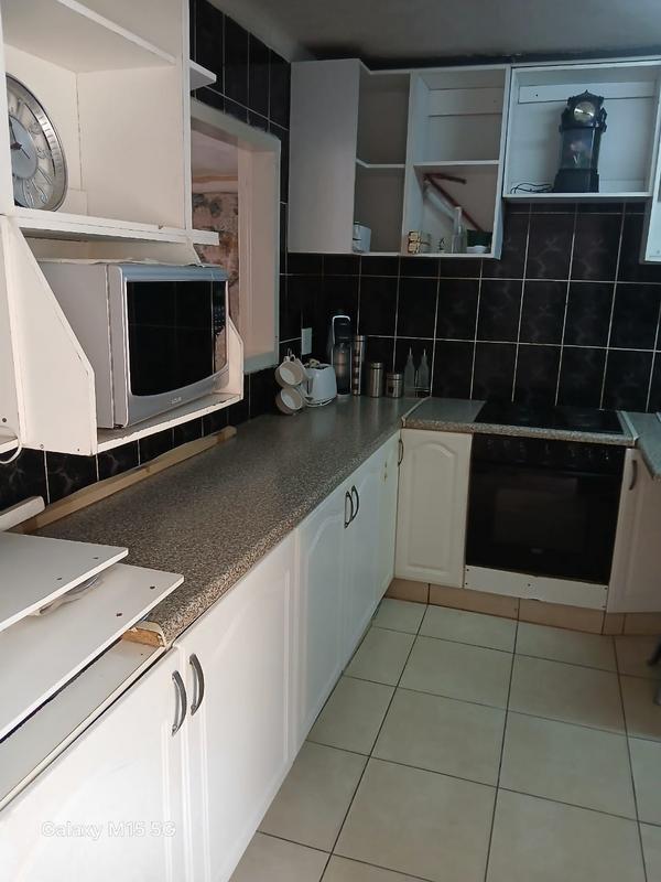 3 Bedroom Property for Sale in Lenasia South Gauteng