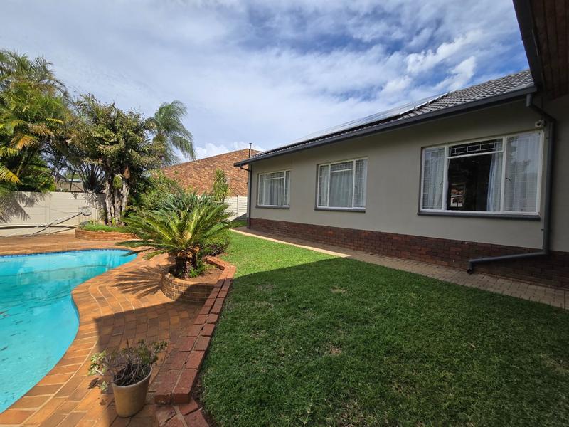 4 Bedroom Property for Sale in Magalieskruin Gauteng