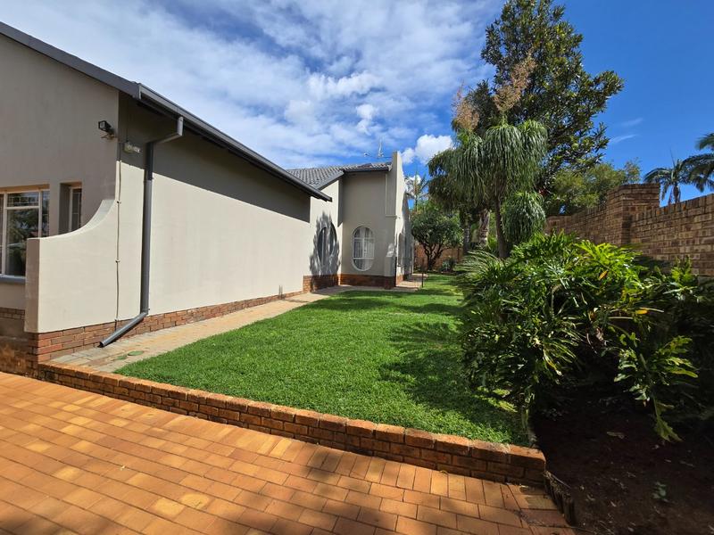 4 Bedroom Property for Sale in Magalieskruin Gauteng