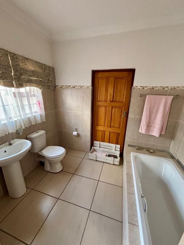 4 Bedroom Property for Sale in Montana Park Gauteng