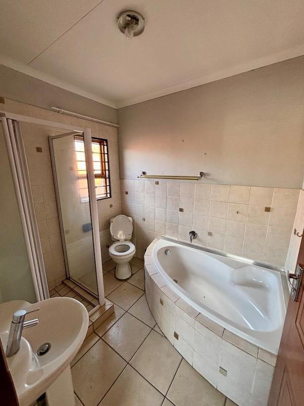 4 Bedroom Property for Sale in Montana Park Gauteng