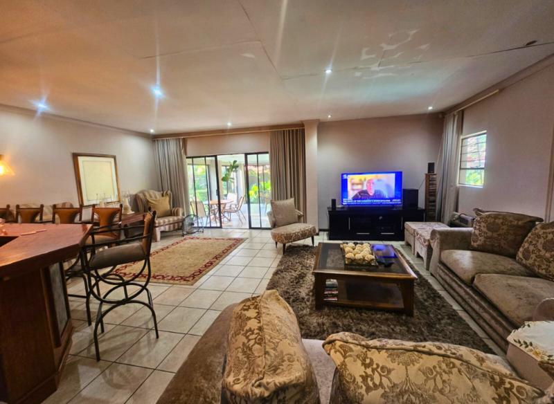 3 Bedroom Property for Sale in Glen Marais Gauteng