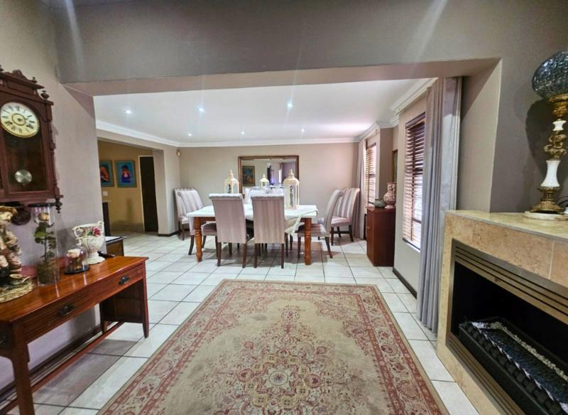 3 Bedroom Property for Sale in Glen Marais Gauteng