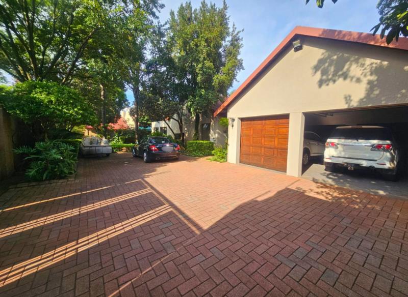 3 Bedroom Property for Sale in Glen Marais Gauteng