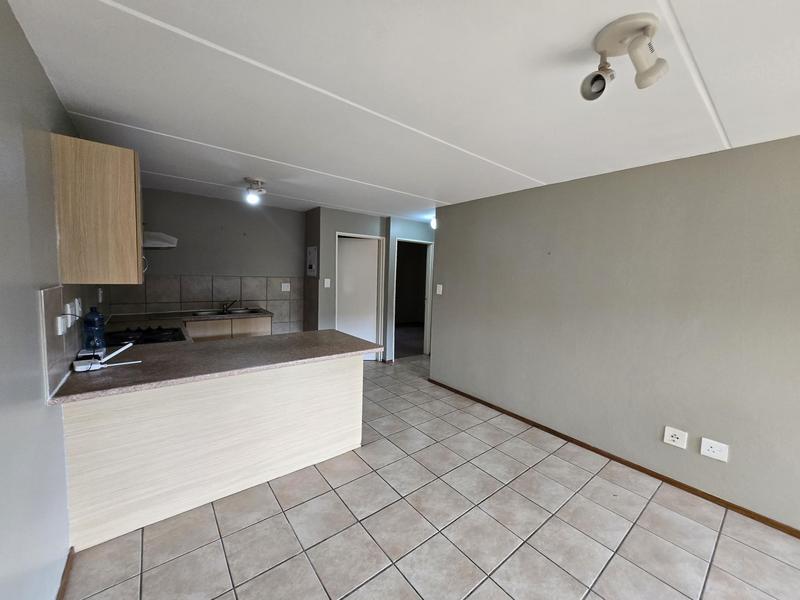 To Let 2 Bedroom Property for Rent in Noordhang Gauteng