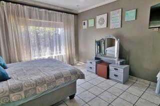 4 Bedroom Property for Sale in Verwoerdpark Gauteng