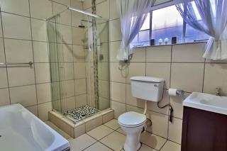 4 Bedroom Property for Sale in Verwoerdpark Gauteng