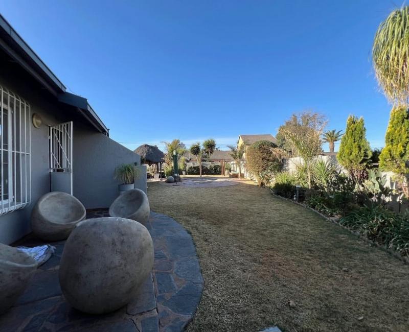 3 Bedroom Property for Sale in Verwoerdpark Gauteng