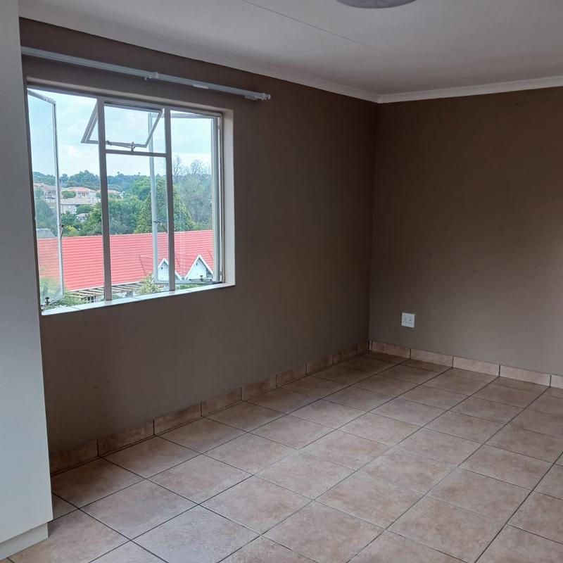 To Let 1 Bedroom Property for Rent in Florida Glen Gauteng