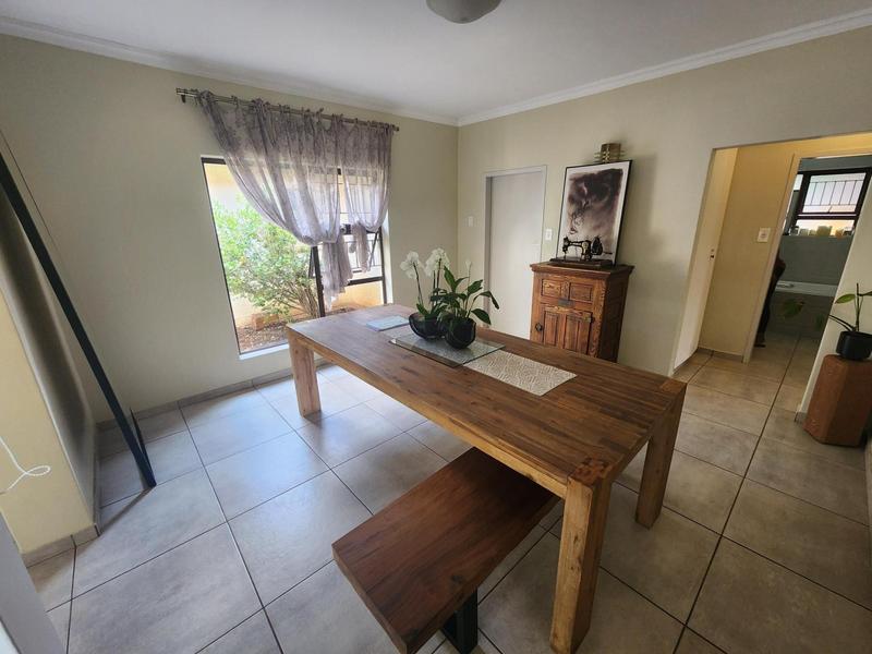 To Let 3 Bedroom Property for Rent in Waterkloof Ridge Gauteng