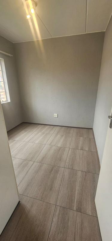 To Let 2 Bedroom Property for Rent in Comet Gauteng