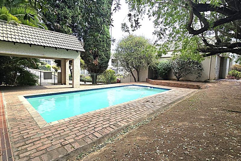 1 Bedroom Property for Sale in Bedfordview Gauteng