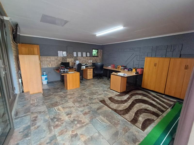 4 Bedroom Property for Sale in Florauna Gauteng