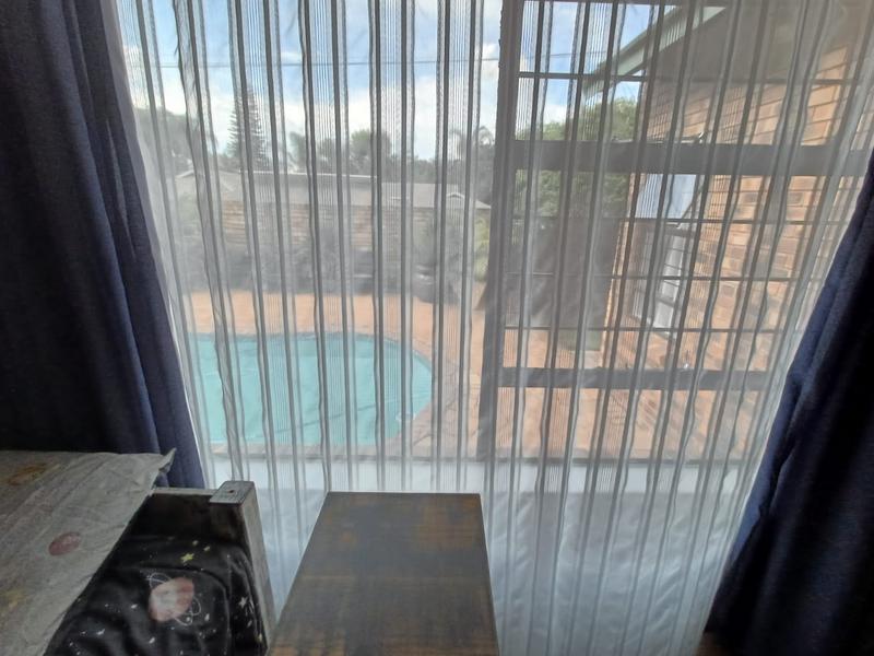 4 Bedroom Property for Sale in Florauna Gauteng