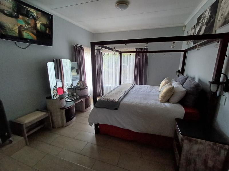 4 Bedroom Property for Sale in Florauna Gauteng