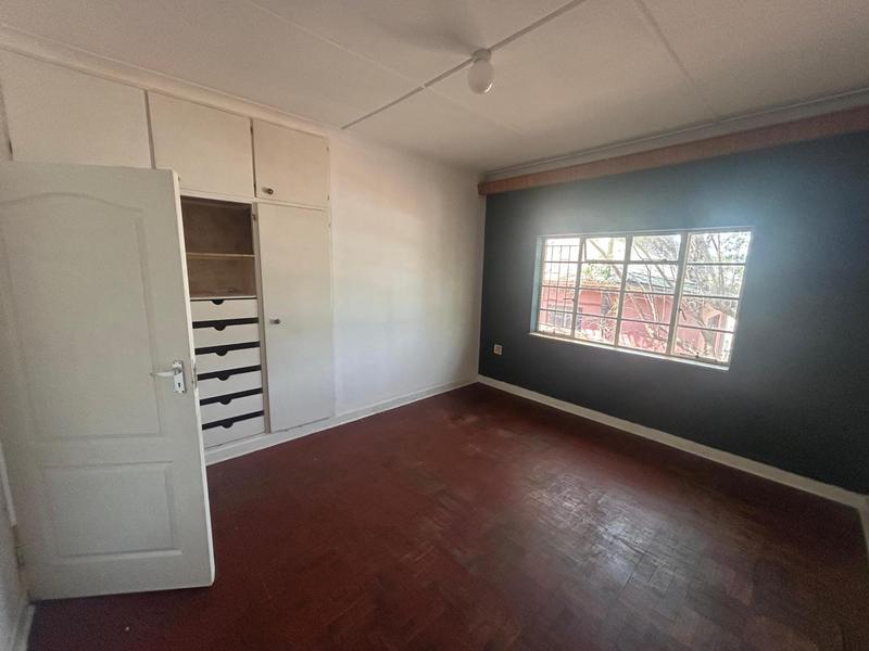 To Let 3 Bedroom Property for Rent in Bezuidenhout Valley Gauteng