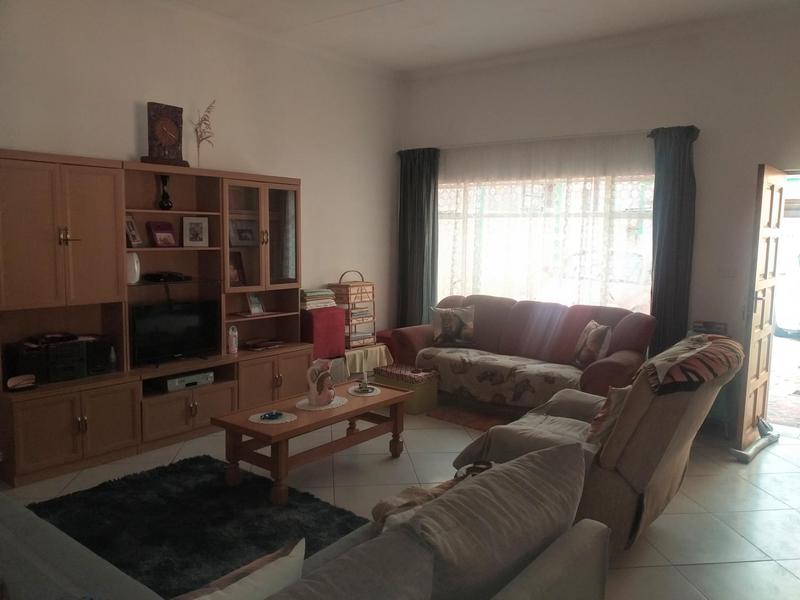 To Let 1 Bedroom Property for Rent in Brenthurst Gauteng