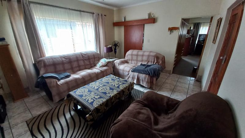 4 Bedroom Property for Sale in Booysens Gauteng