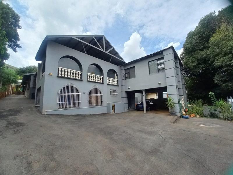 4 Bedroom Property for Sale in Mountain View Gauteng