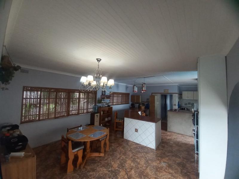 4 Bedroom Property for Sale in Mountain View Gauteng