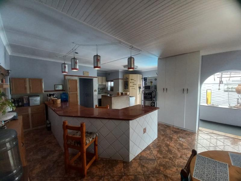 4 Bedroom Property for Sale in Mountain View Gauteng