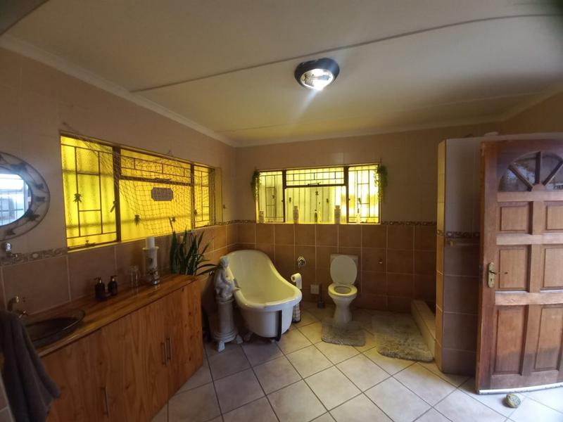 4 Bedroom Property for Sale in Mountain View Gauteng