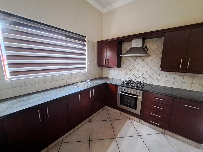 To Let 3 Bedroom Property for Rent in Thatchfield Gauteng