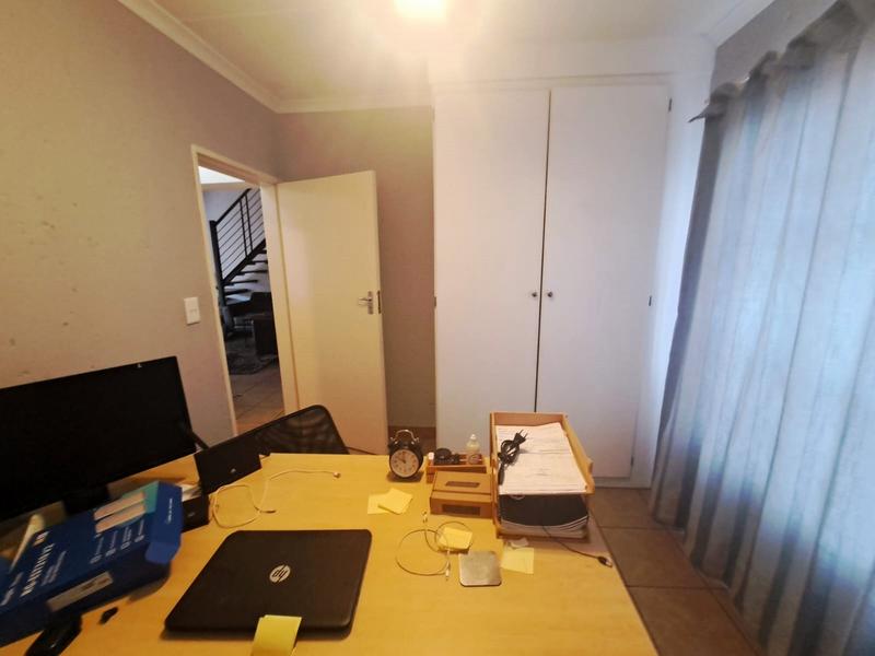 To Let 3 Bedroom Property for Rent in Amberfield Valley Gauteng