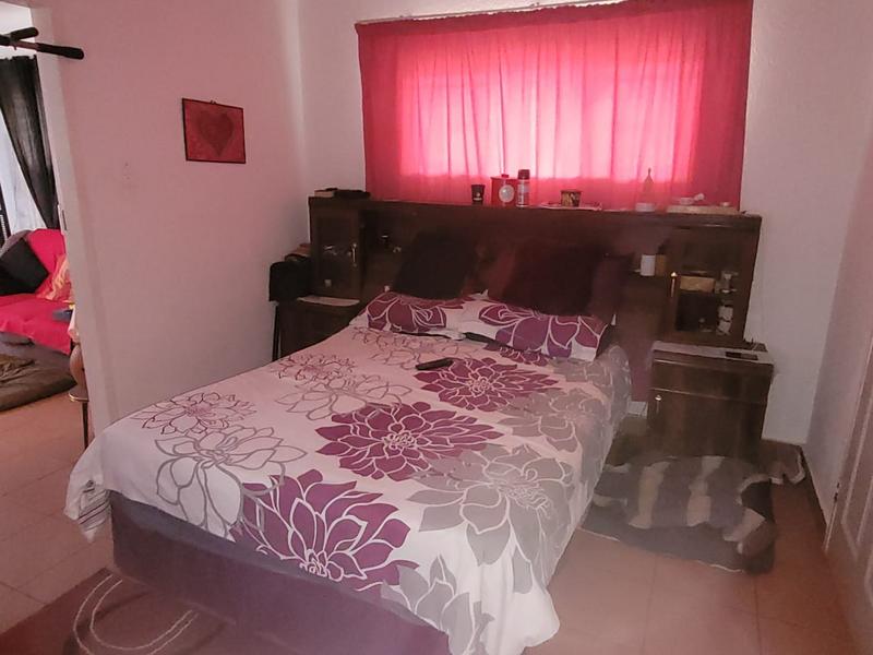 To Let 1 Bedroom Property for Rent in Helikonpark Gauteng