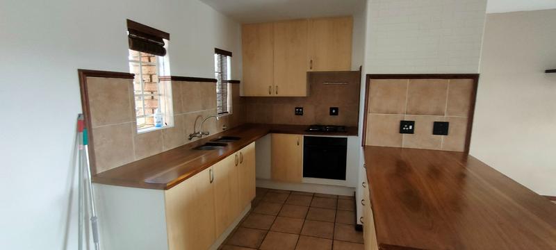 2 Bedroom Property for Sale in Boardwalk Villas Gauteng