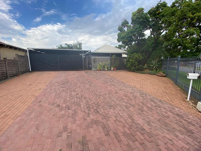 4 Bedroom Property for Sale in Danville Gauteng