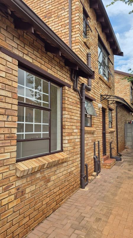 To Let 3 Bedroom Property for Rent in Roodepoort Gauteng