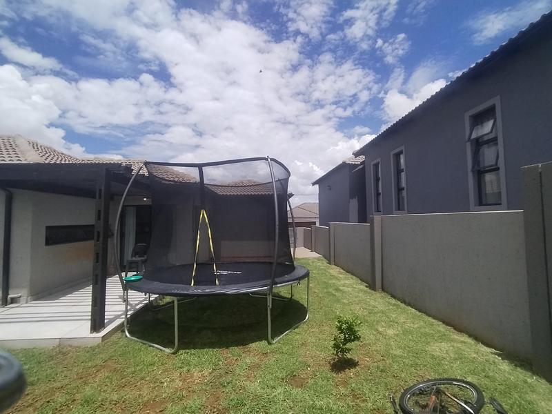 To Let 3 Bedroom Property for Rent in Wildtuinpark Gauteng