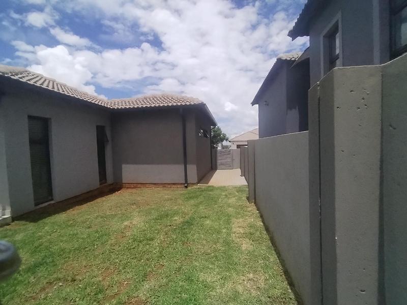 To Let 3 Bedroom Property for Rent in Wildtuinpark Gauteng