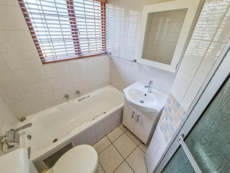 1 Bedroom Property for Sale in Morningside Gauteng