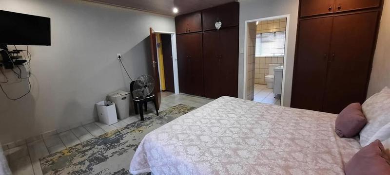 2 Bedroom Property for Sale in Theresa Park Gauteng