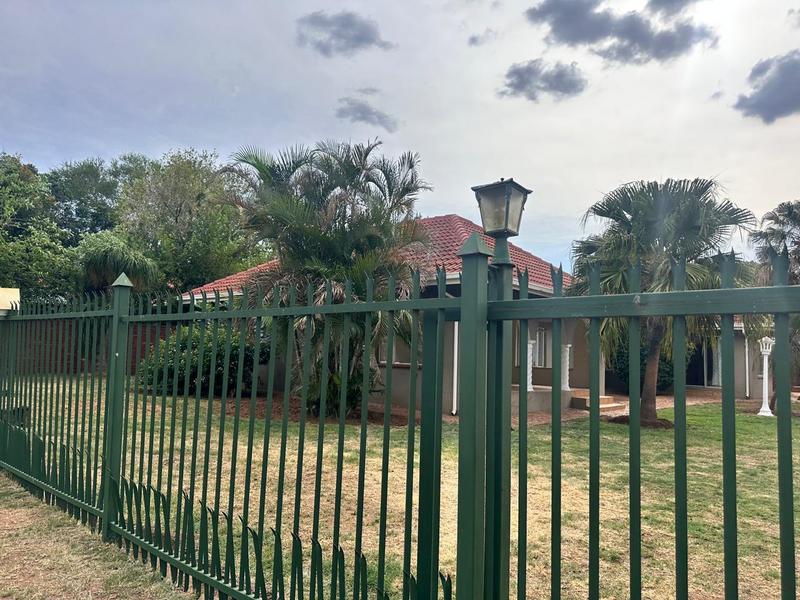 2 Bedroom Property for Sale in Theresa Park Gauteng