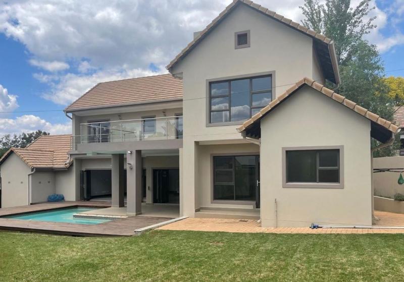 5 Bedroom Property for Sale in Waterkloof Ridge Gauteng