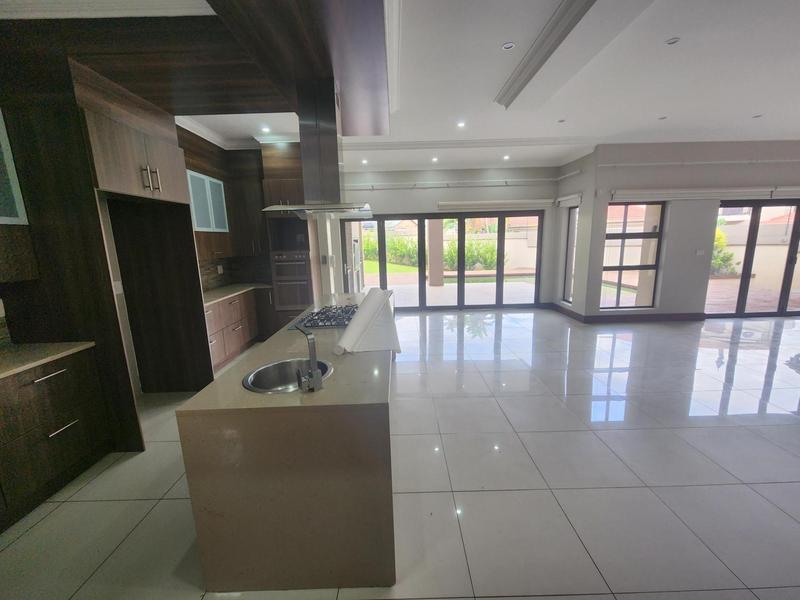 5 Bedroom Property for Sale in Waterkloof Ridge Gauteng