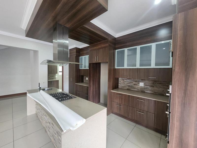 5 Bedroom Property for Sale in Waterkloof Ridge Gauteng