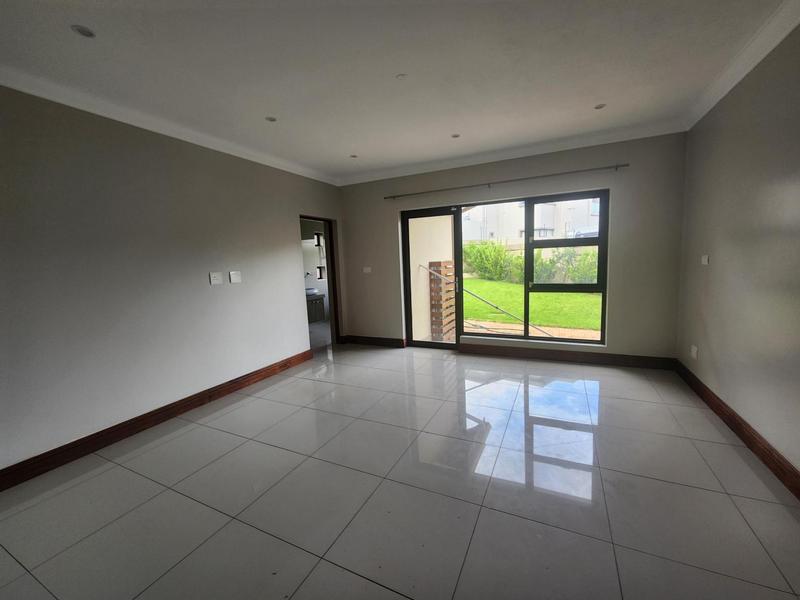 5 Bedroom Property for Sale in Waterkloof Ridge Gauteng