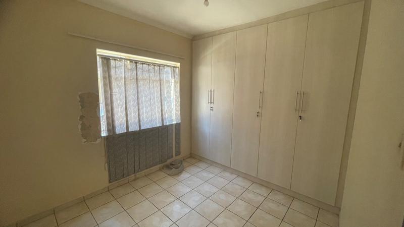 To Let 3 Bedroom Property for Rent in Laudium Gauteng