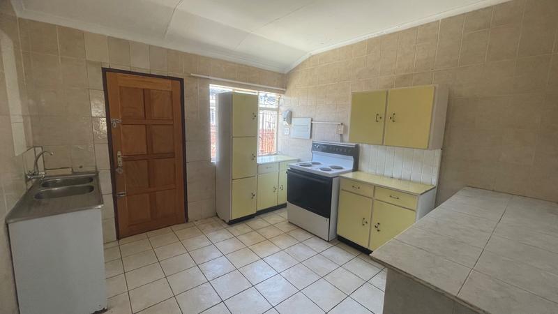 To Let 3 Bedroom Property for Rent in Laudium Gauteng