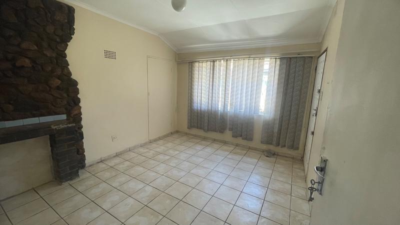 To Let 3 Bedroom Property for Rent in Laudium Gauteng