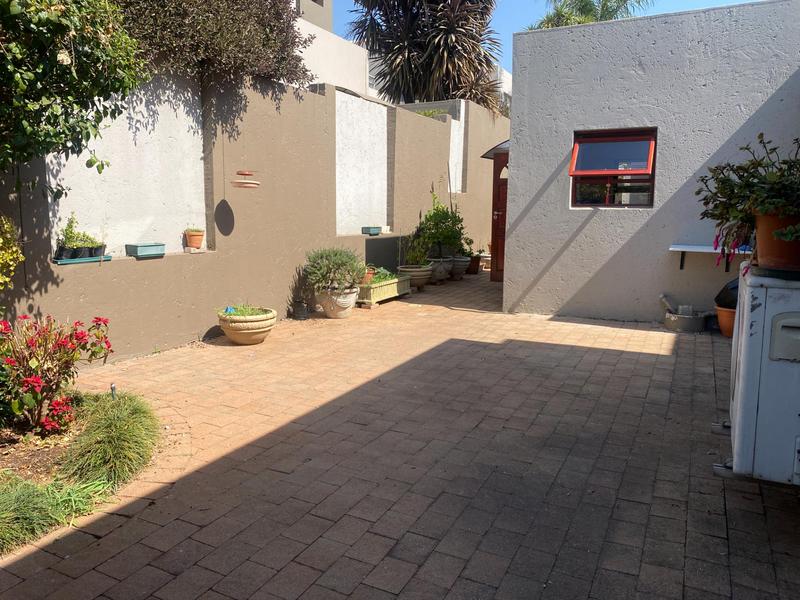 5 Bedroom Property for Sale in Bedfordview Gauteng