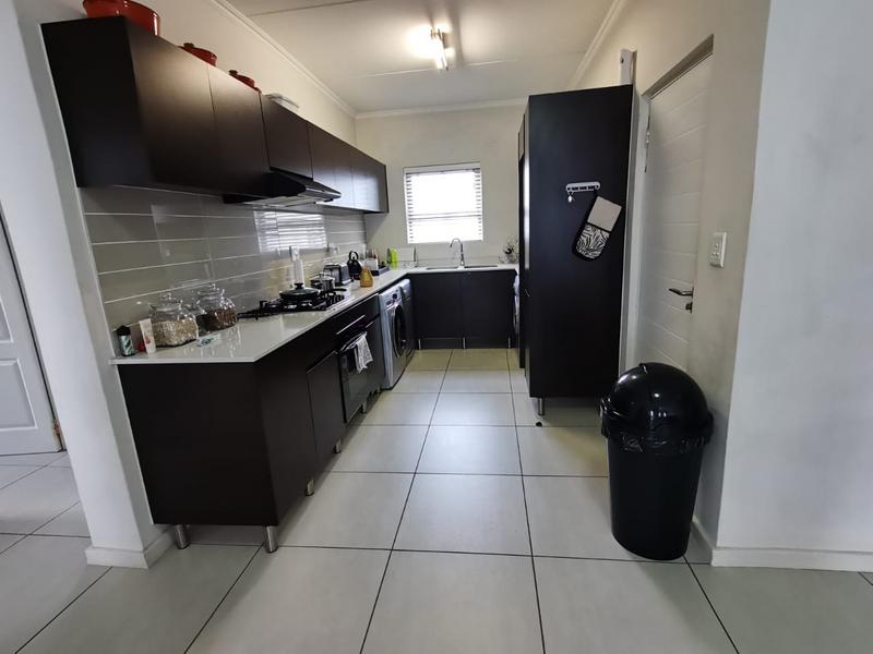 2 Bedroom Property for Sale in Greenstone Hill Gauteng