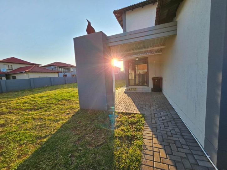 3 Bedroom Property for Sale in Halfway House Gauteng